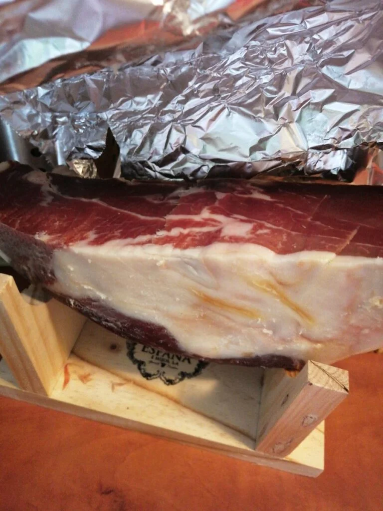 Image #1 à partir de Andrea Diviskova