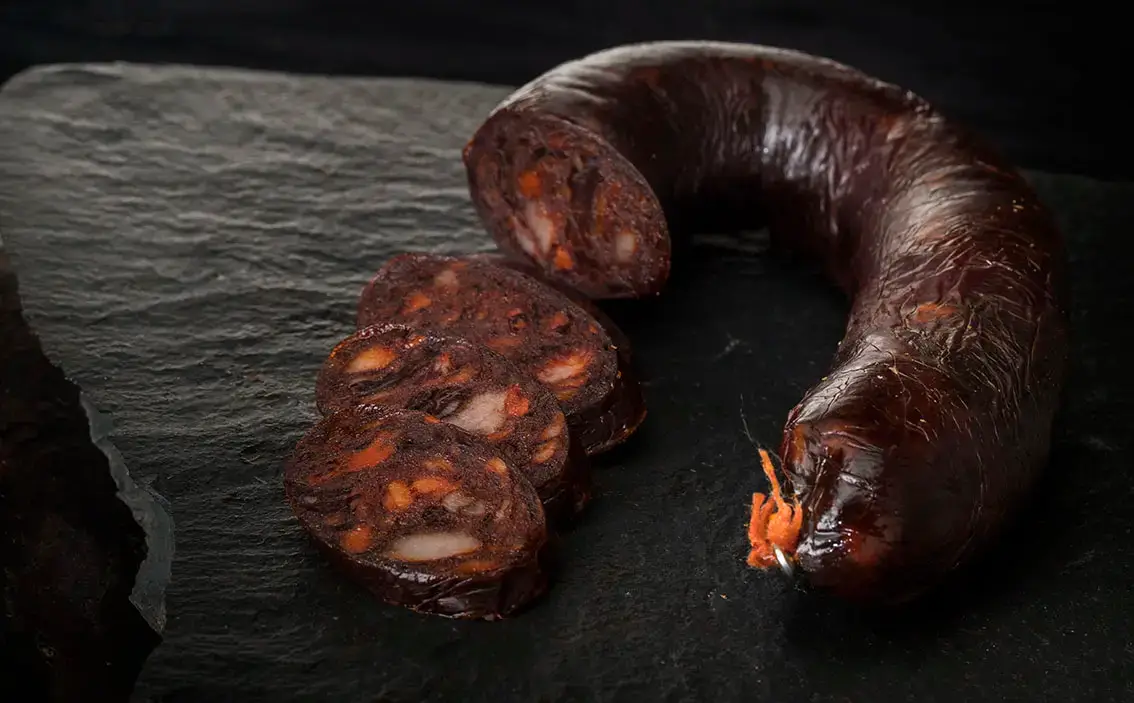 Morcilla Ibérique : Le Boudin Noir d’Espagne qui Sublime vos Tapas